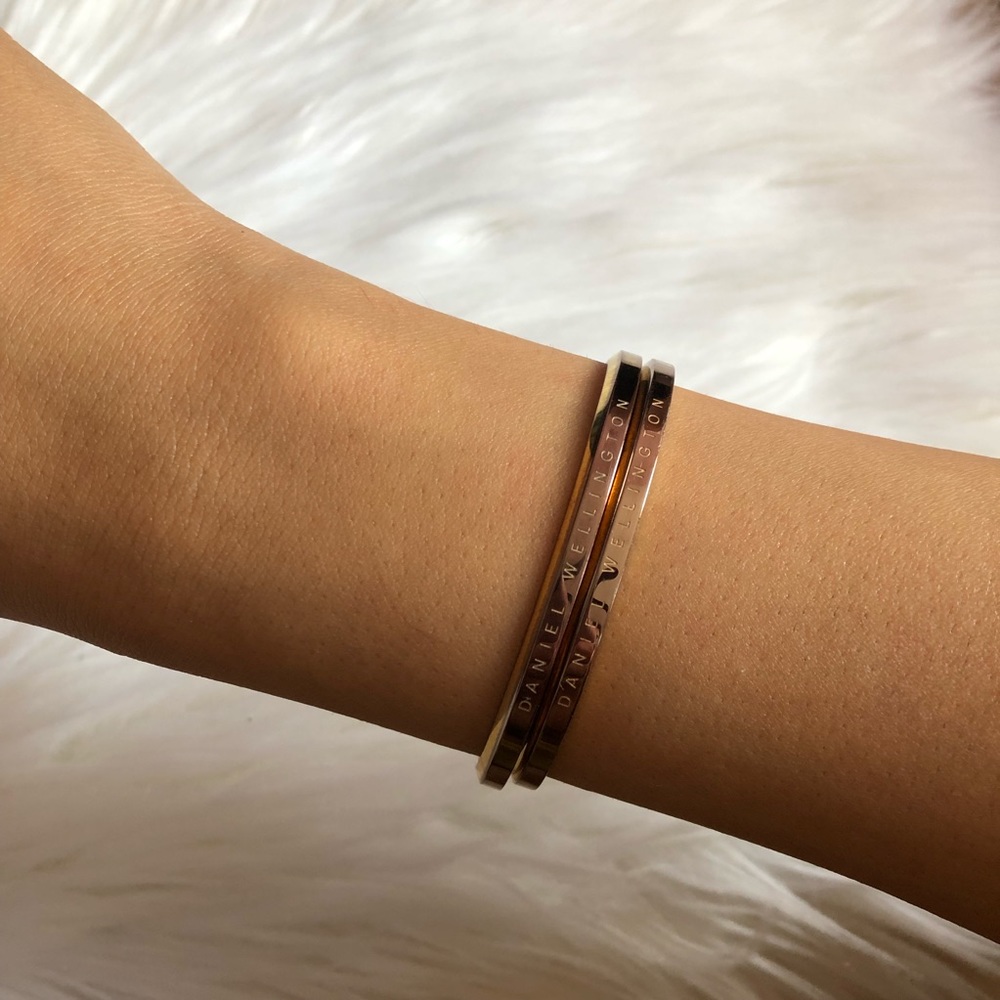 Daniel Wellington Classic Rose Gold Bracelet Cuff - Picture 5 of 8